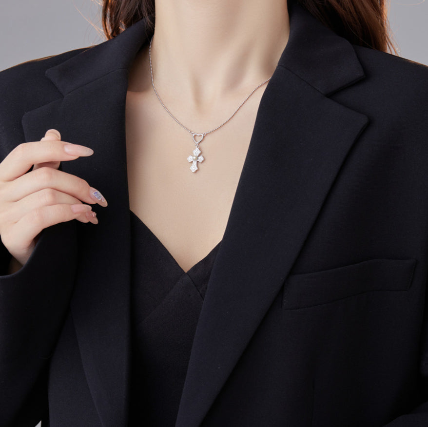 Niche light luxury love cross pearl pendant