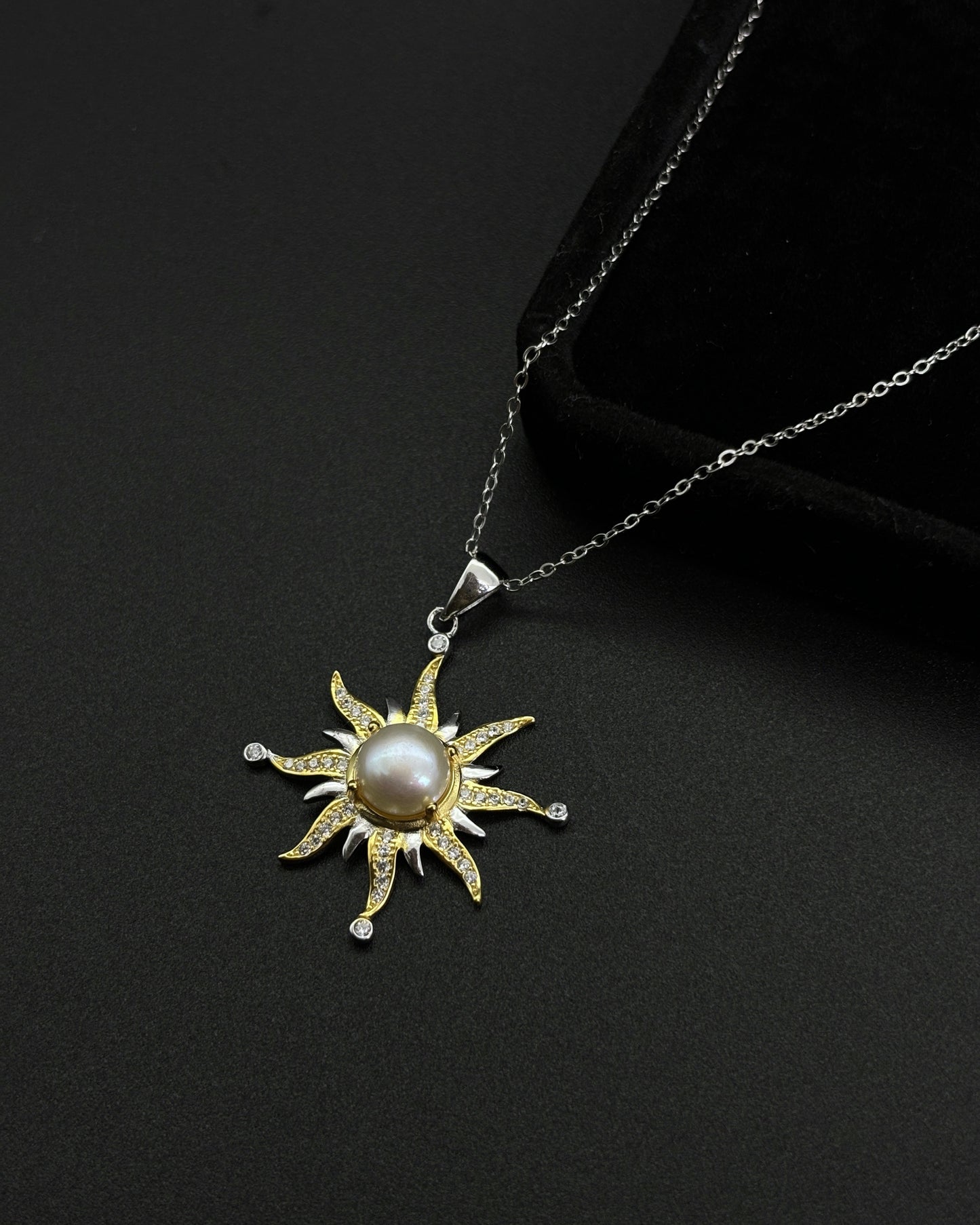 Niche Design S925 Sterling Silver Natural Pearl Color Treasure Sunflower Necklace