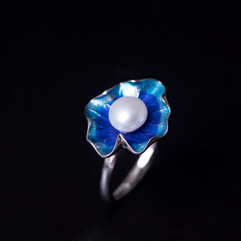 Lotus leaf design pearl ring