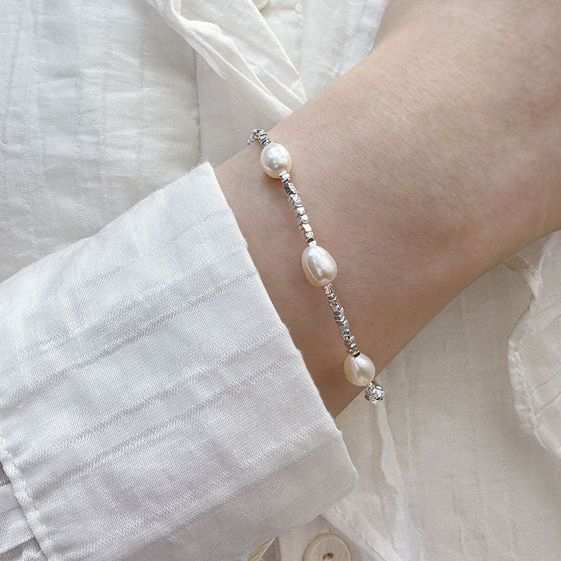 Natural freshwater pearl bracelet