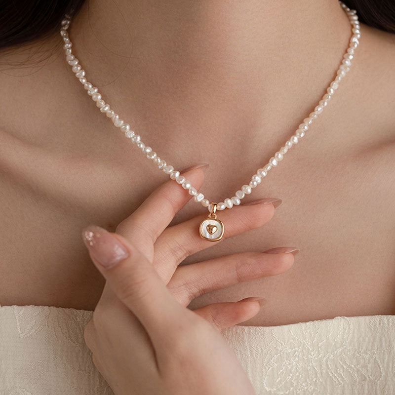 Baroque love natural pearl pendant