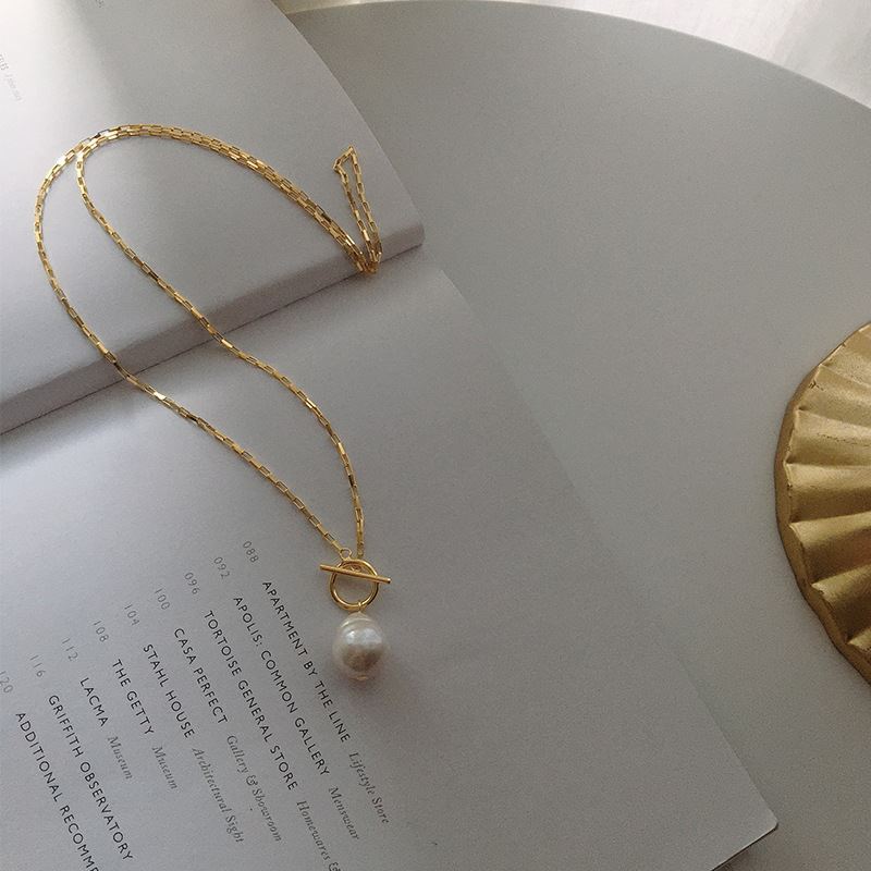 Special-shaped freshwater pearl necklace box chain OT buckle collarbone chain women's fashion design sense retro