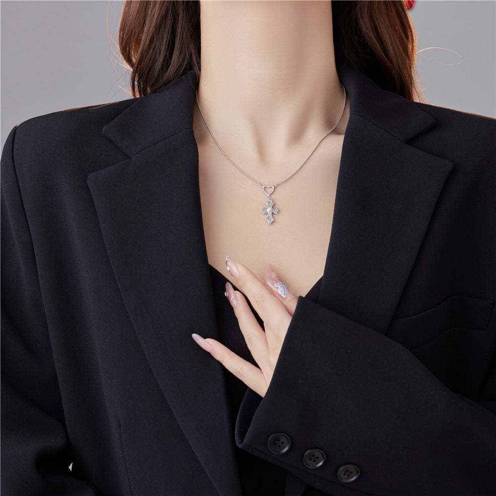 Niche light luxury love cross pearl pendant
