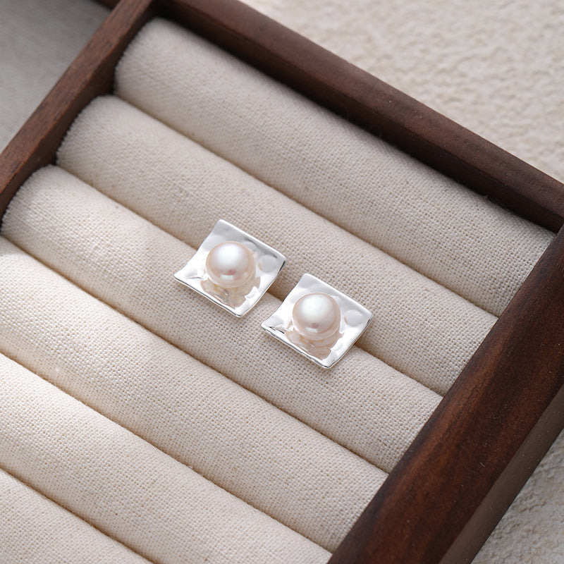 Square design pearl stud earrings