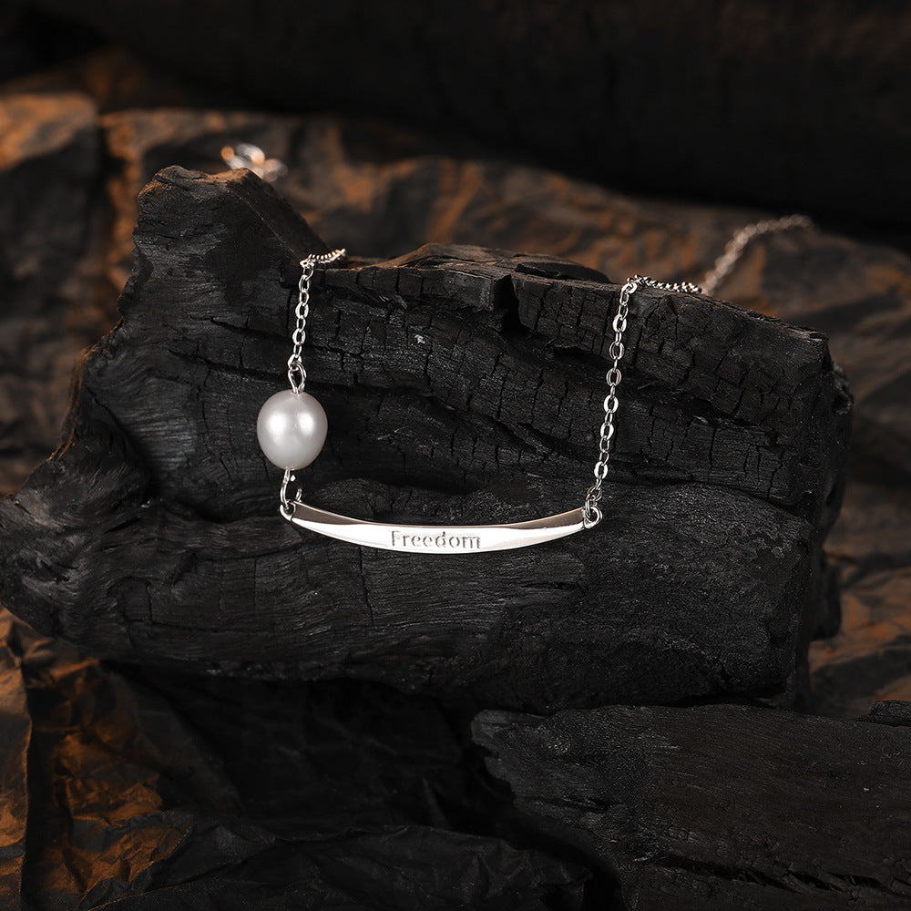 Natural pearl necklace, simple temperament, light luxury collarbone chain