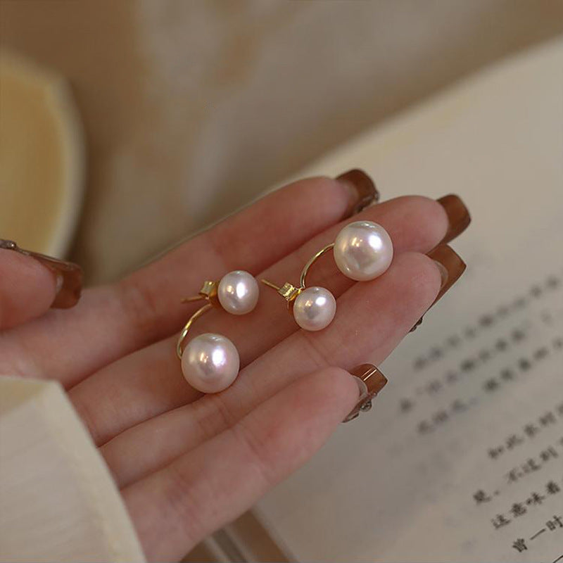 Big and small bead combination pearl earrings