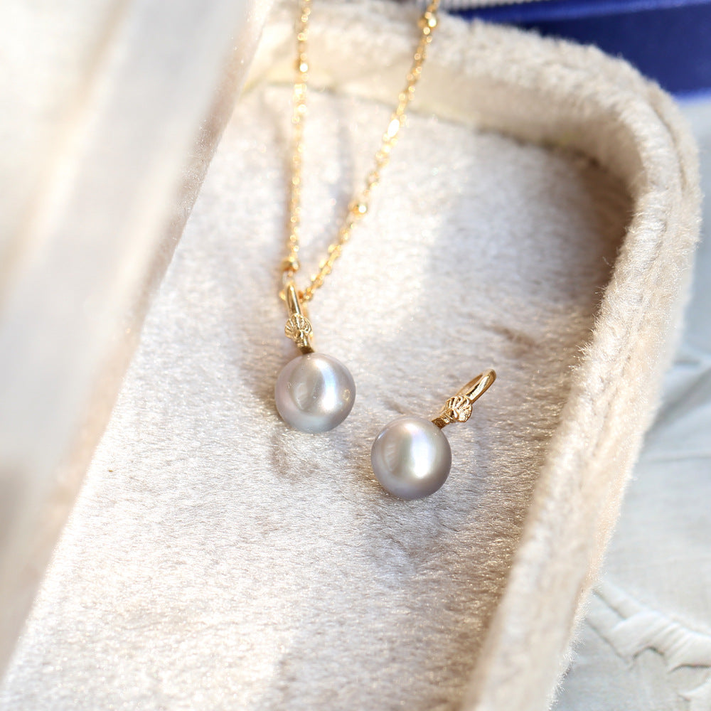 Natural grey pearl pendant.