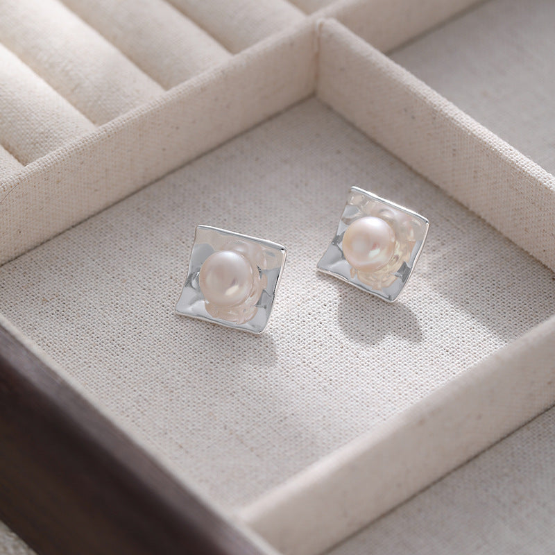 Square design pearl stud earrings