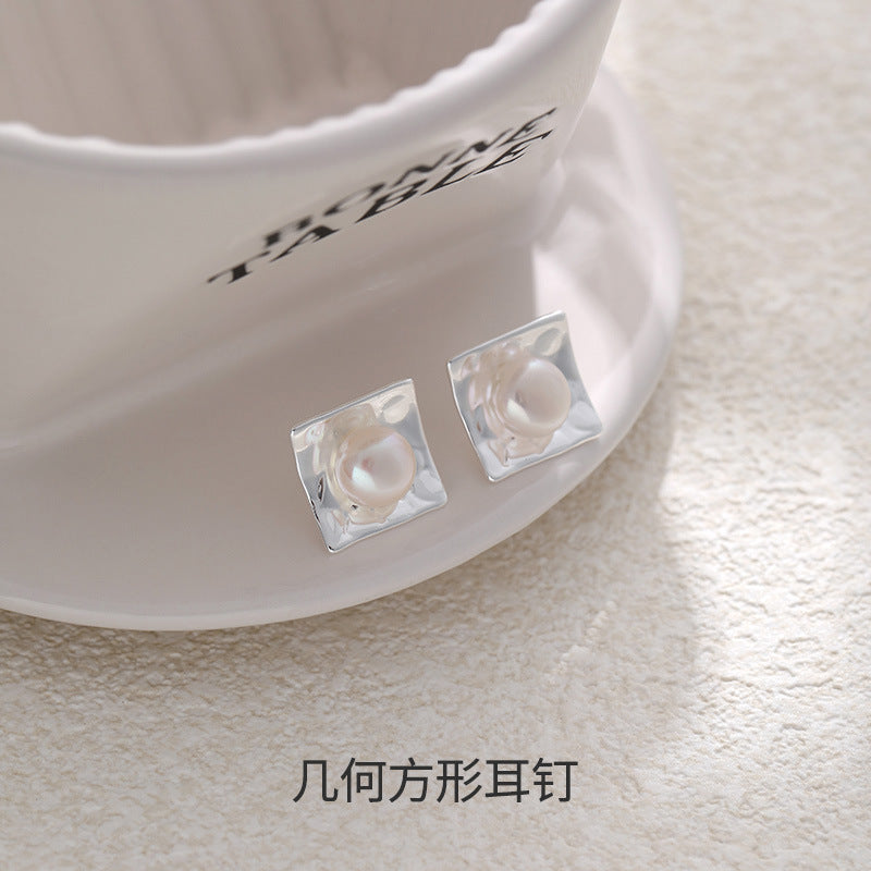 Square design pearl stud earrings