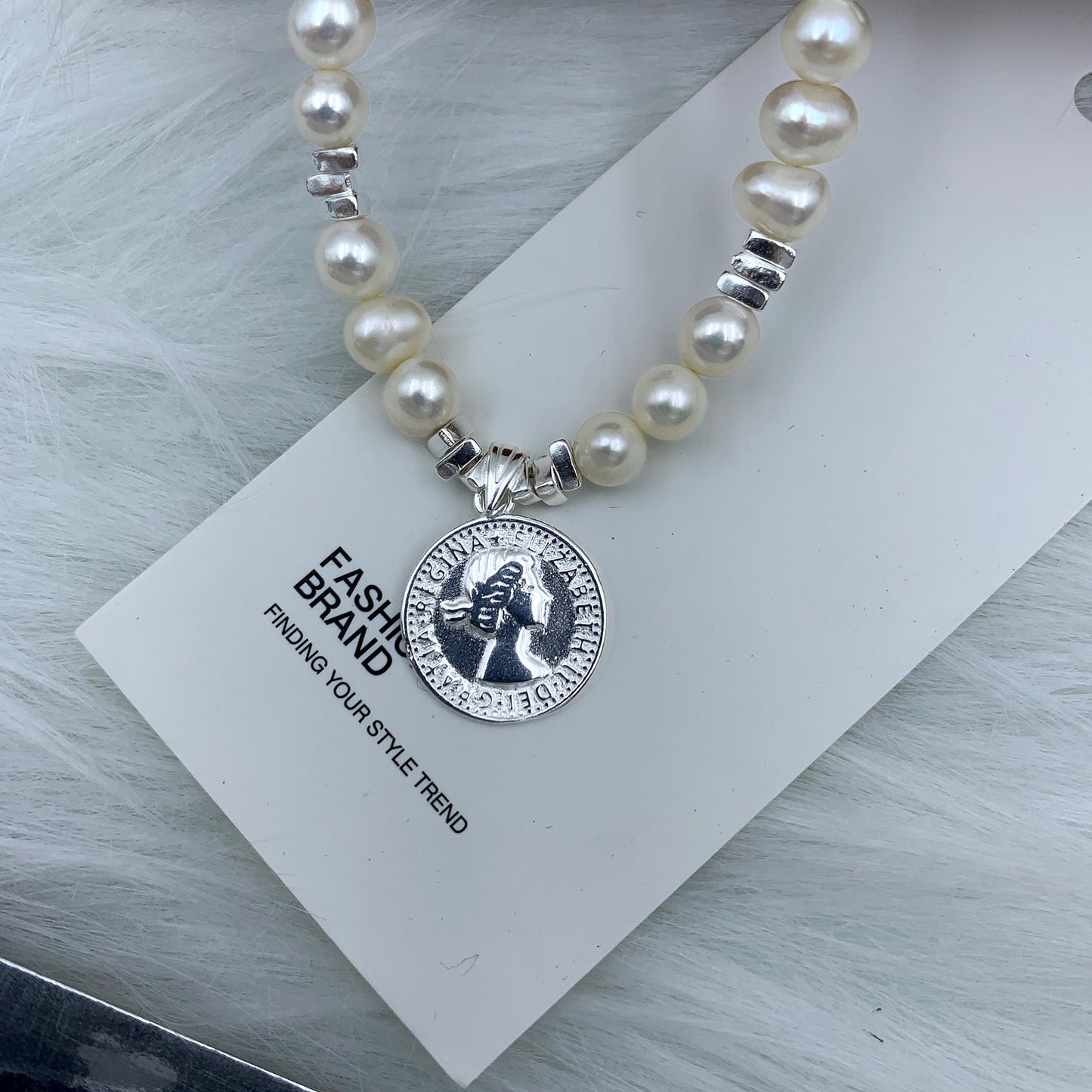 Natural Pearl Xiaoxiangfeng Design Silver Necklace