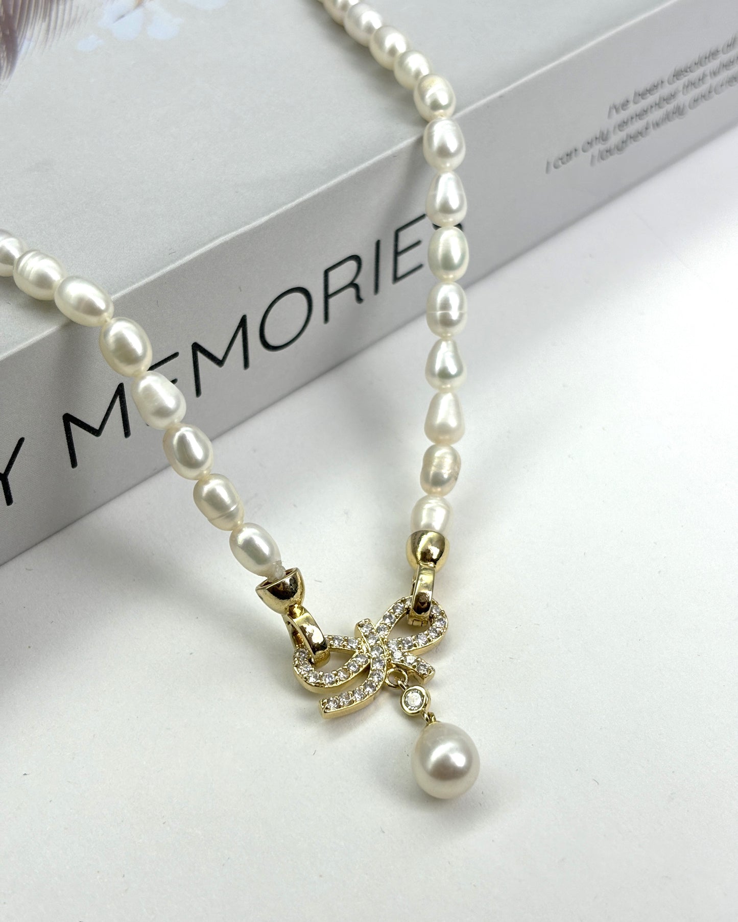 Natural Pearl Necklace Fashion Elegant Clavicle Chain