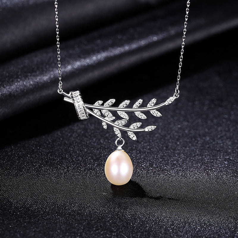Leaf Design Freshwater Pearl Pendant