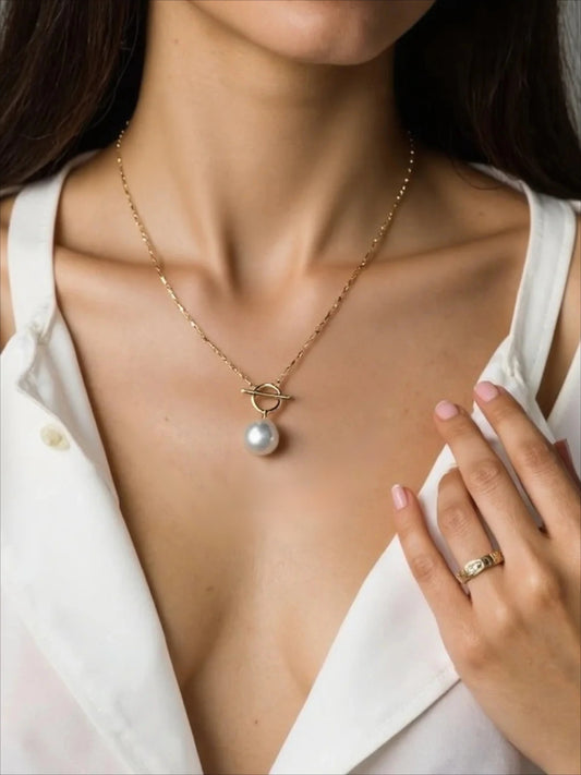 Special-shaped freshwater pearl necklace box chain OT buckle collarbone chain women's fashion design sense retro
