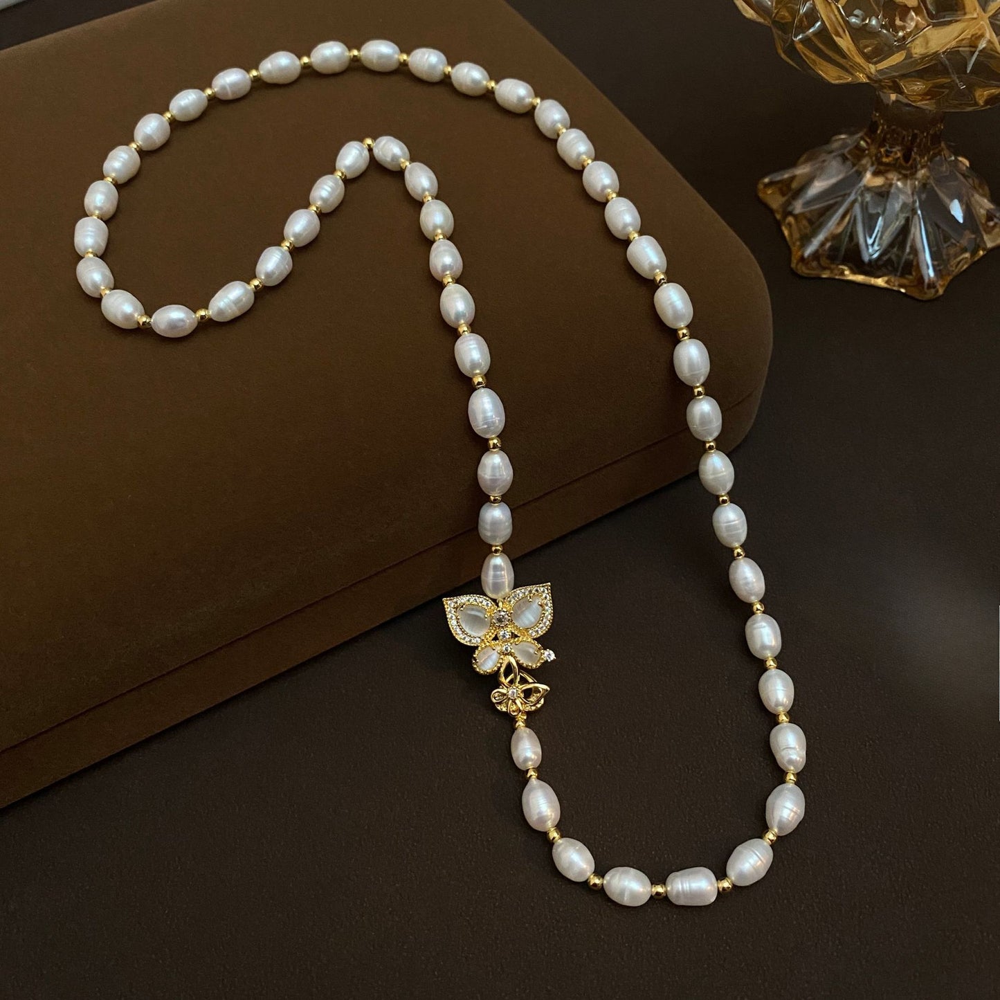 Natural pearl long butterfly temperament sweater chain