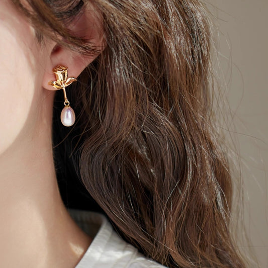 Rose Design Pearl Earrings