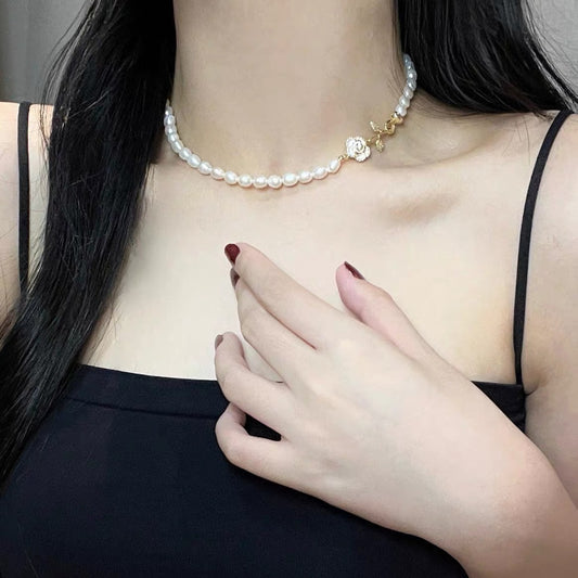 Exquisite Camellia Natural Pearl Necklace