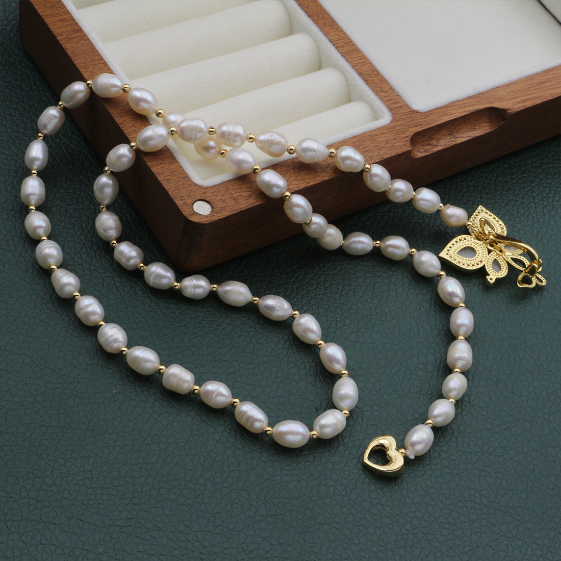 Natural pearl long butterfly temperament sweater chain