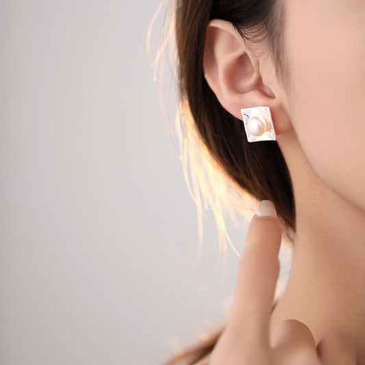 Square design pearl stud earrings
