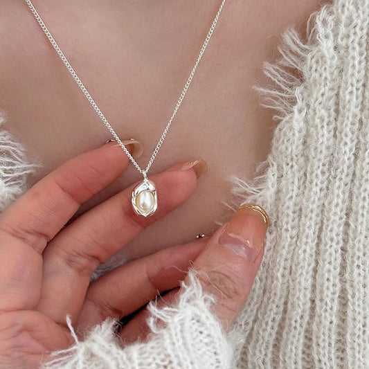 Natural Pearl Pea Simple Design Silver Clavicle Chain