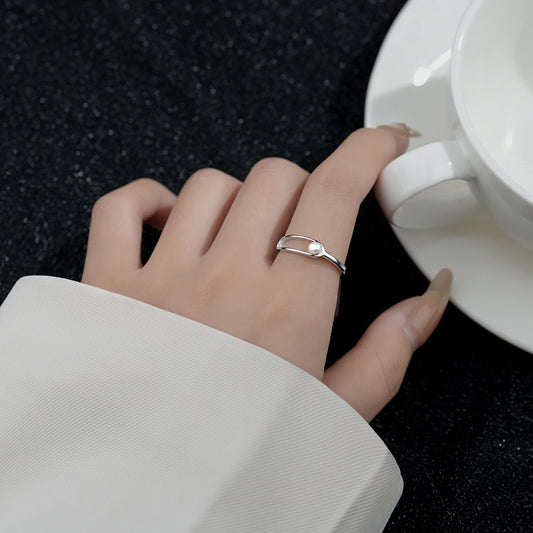 Geometric design pearl ring